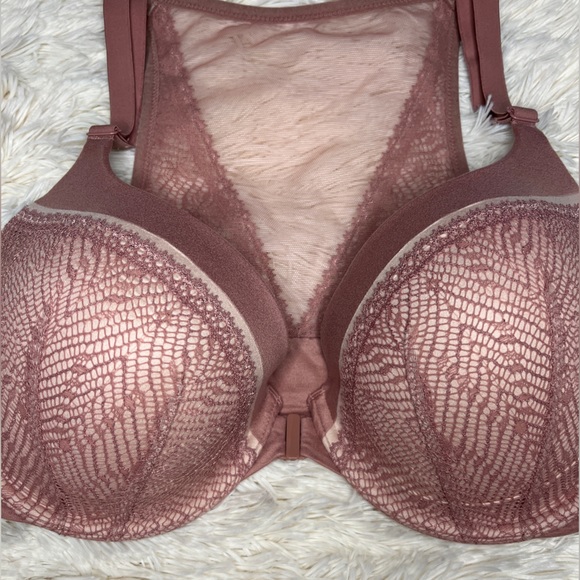 Victoria’s Secret front close bra 36DD - Picture 7 of 16